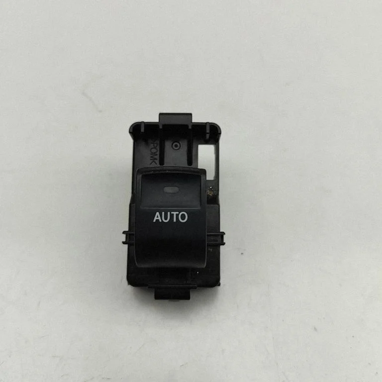 Elektrisko logu slēdzis 8481033120