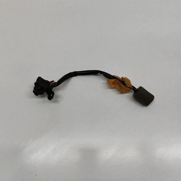 Przełącznik szyb elektrycznych 83081FC060 – Subaru Forester SF (2000-2003)