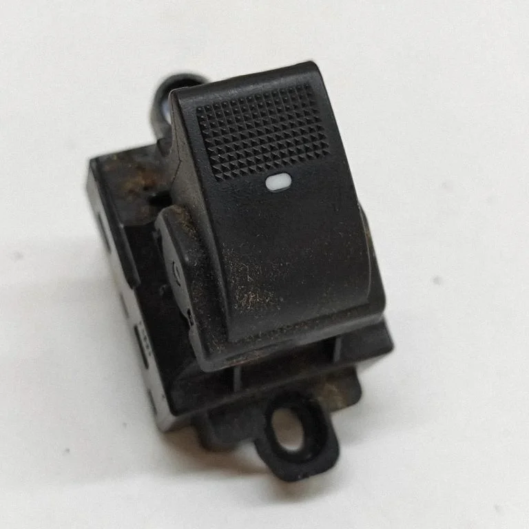 Electric window control switch – Ford Ranger (2012-2018)
