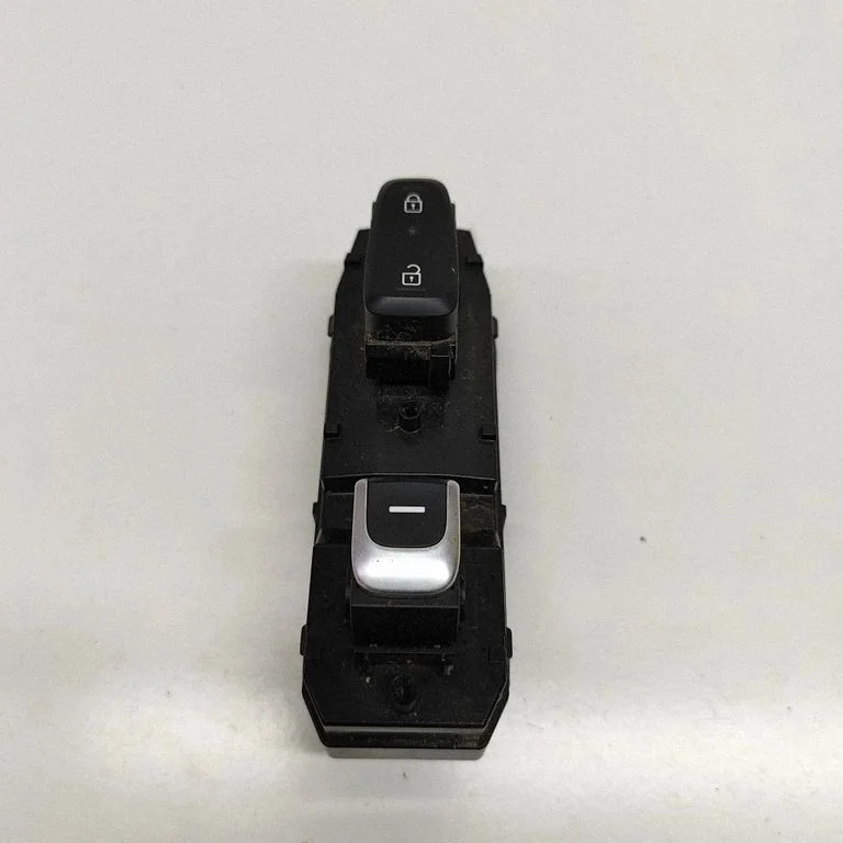 Przełącznik szyb elektrycznych 93575F1520