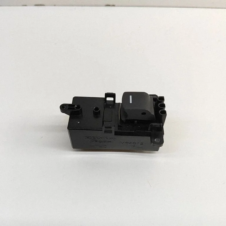 Elektrisko logu slēdzis 35780TLAE11