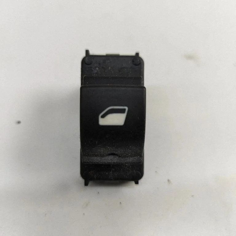Elektrisko logu slēdzis 96662297ZD