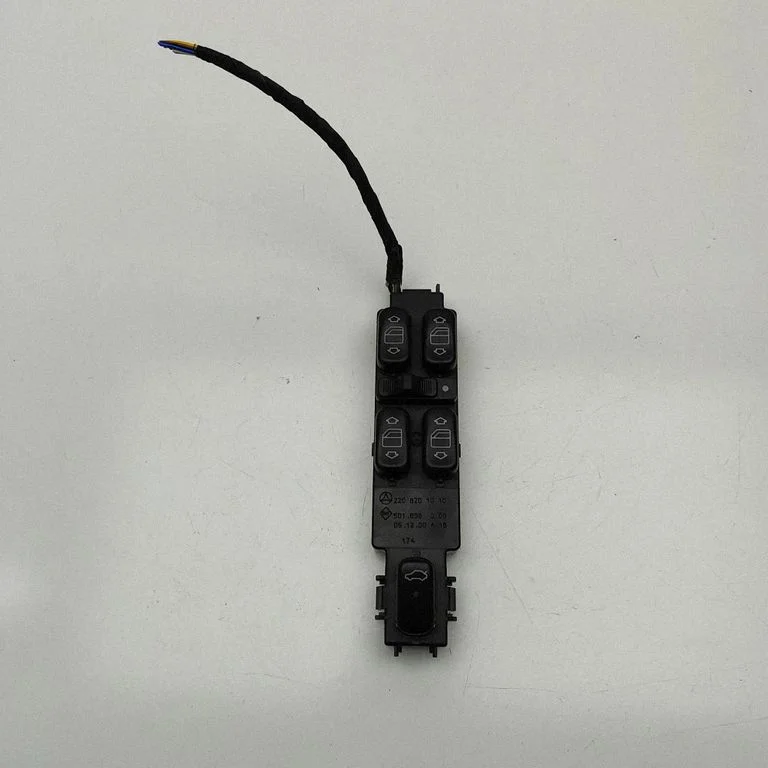Elektrisko logu slēdzis A2208201010