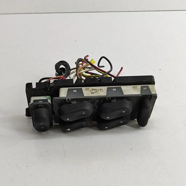 Elektrisko logu slēdzis F4SB14529AA