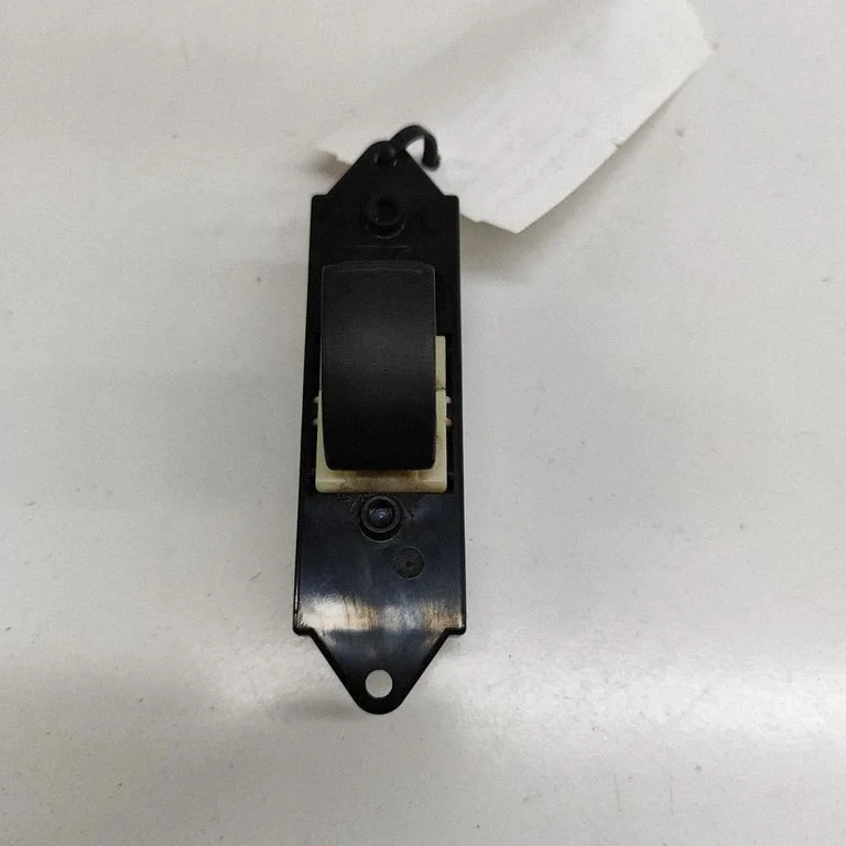 Elektriaknate lüliti C8DD411MB