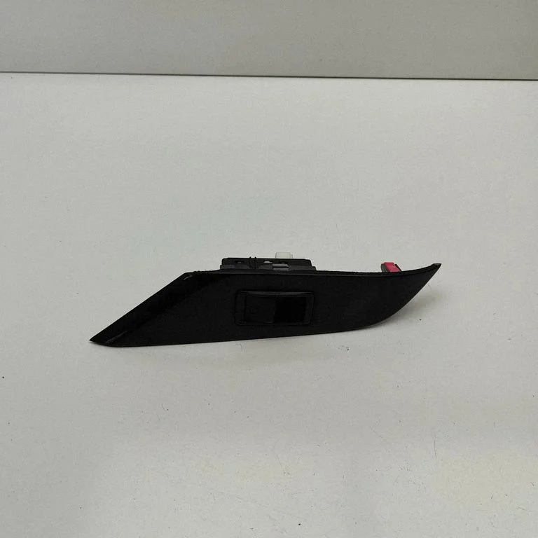 Electric window control switch 8481048021