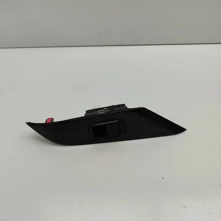 Electric window control switch 8481048021