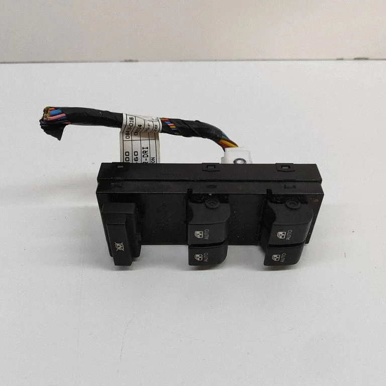 Elektrisko logu slēdzis 935701H120 – KIA Ceed (2006-2012)