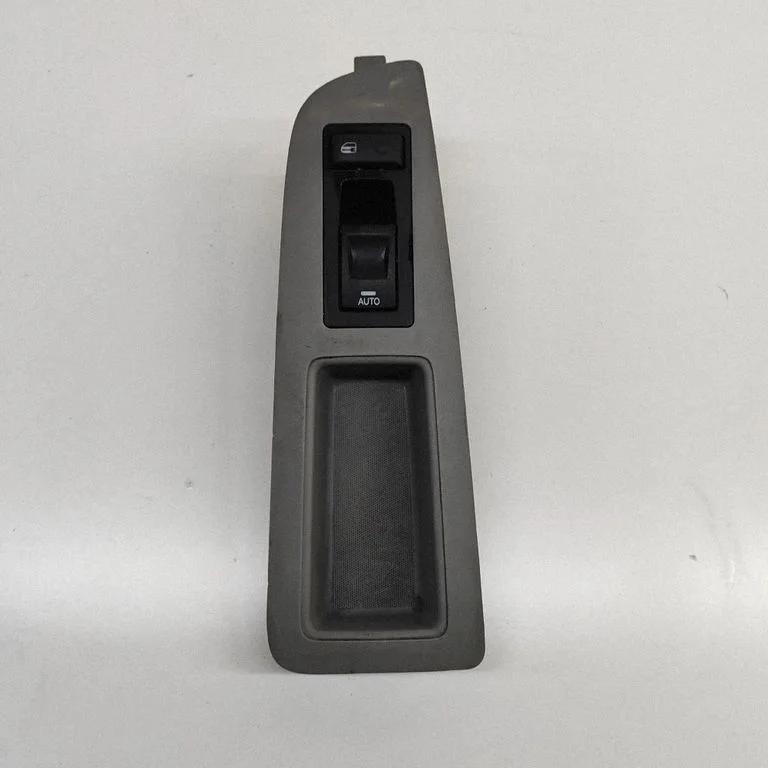 Elektrisko logu slēdzis P04602742AA