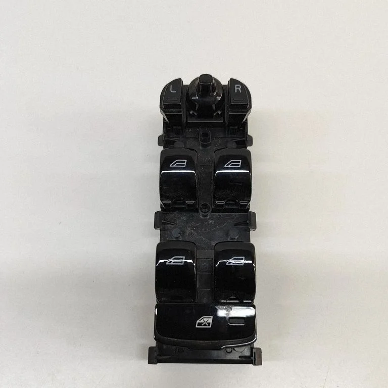 Electric window control switch 31433926