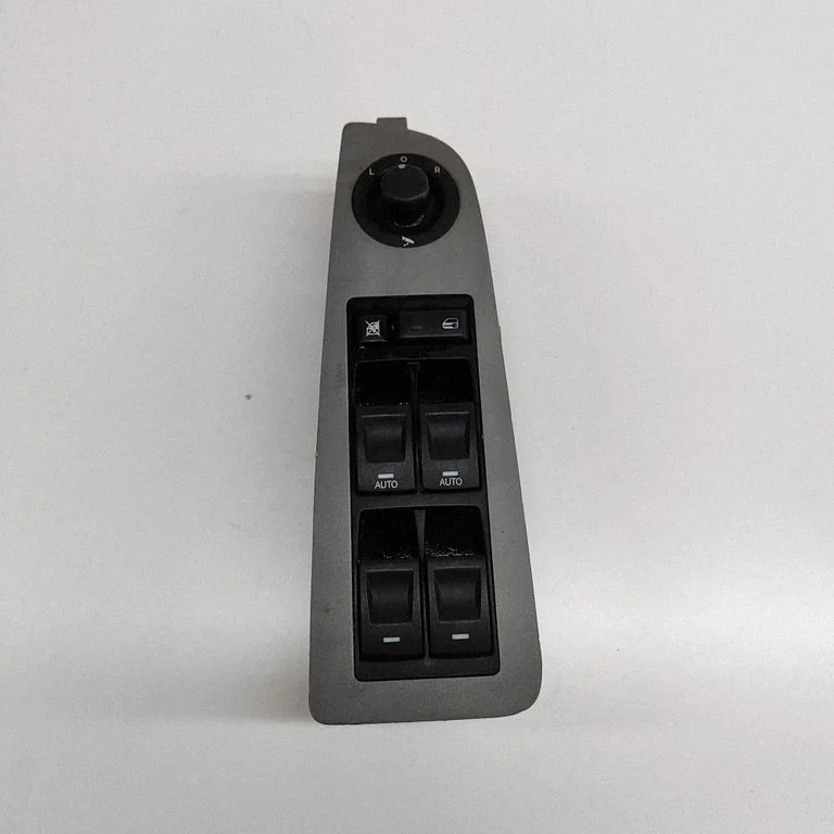Elektrisko logu slēdzis P04602736AA