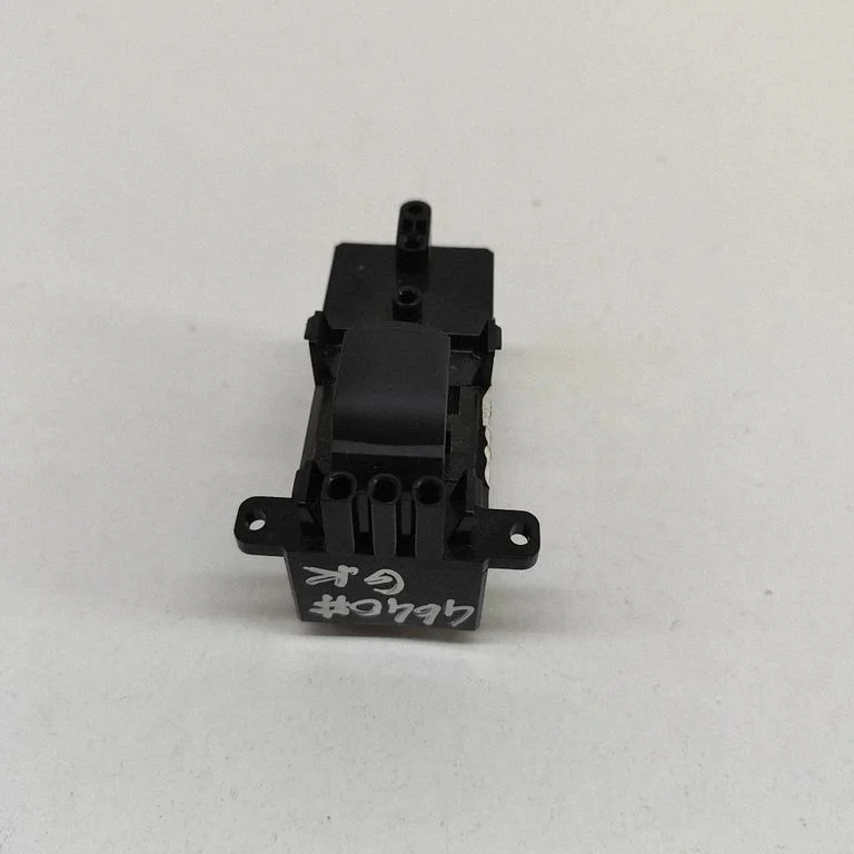 Electric window control switch 83740TGGA01