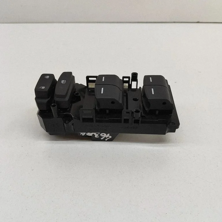 Elektriaknate lüliti 83540TGGAE6