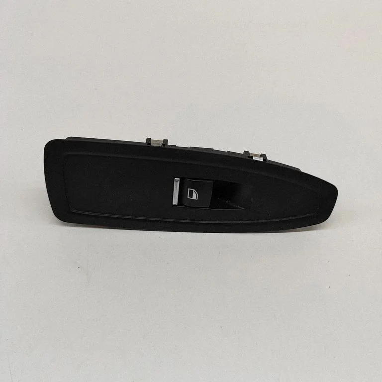 Elektrisko logu slēdzis 7403883
