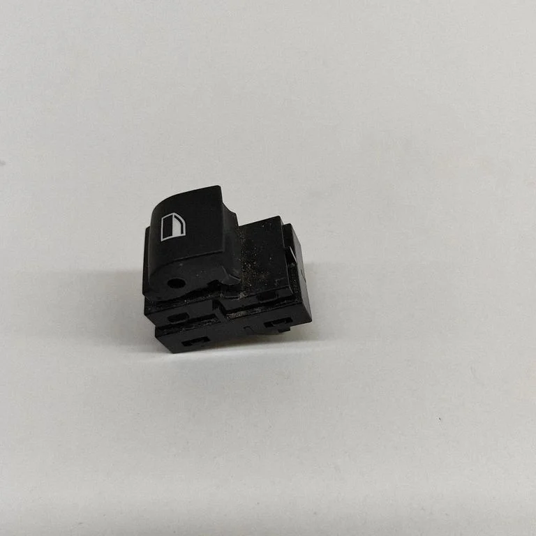 Elektrisko logu slēdzis 9208107
