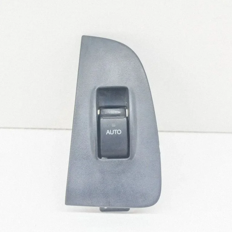 Electric window control switch – Toyota Avensis T250 (2003-2006)