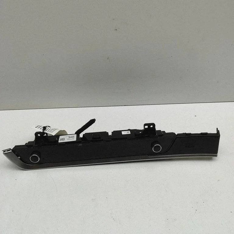 Helitugevuse lüliti 84745R2500QC