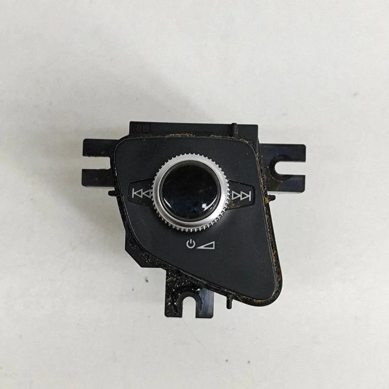 Helitugevuse lüliti 4M2919616B