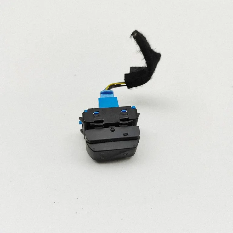 Muud lülitid / nupud / hoovad 251B41166R – Renault Master III (2010-2024)