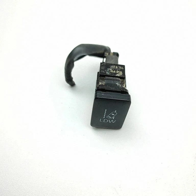 Citi slēdži/rokturi/pārslēdži 8610A089