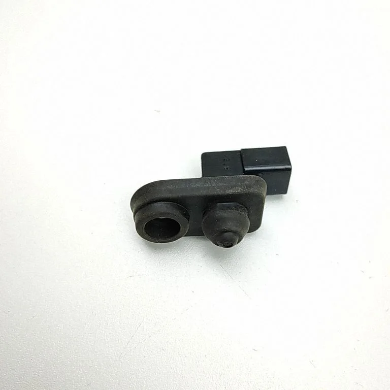 Citi slēdži/rokturi/pārslēdži 8608A220