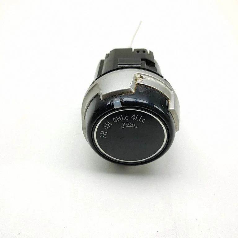Citi slēdži/rokturi/pārslēdži 8604A046XA