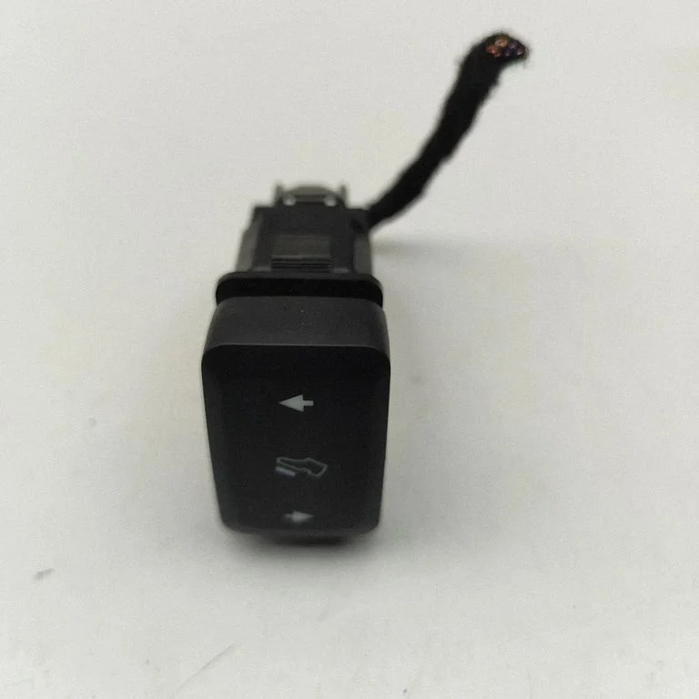 Other switches/knobs/shifts FL3Z9G604BA