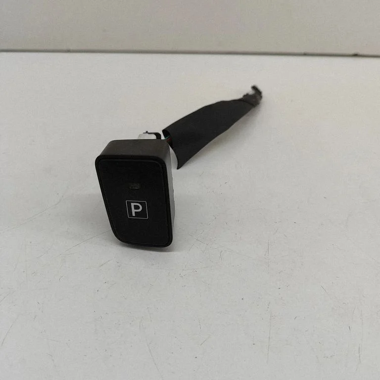 Citi slēdži/rokturi/pārslēdži 8471802020A