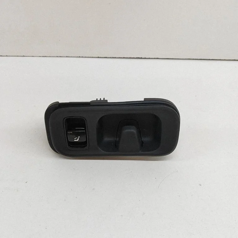 Citi slēdži/rokturi/pārslēdži A2069054800