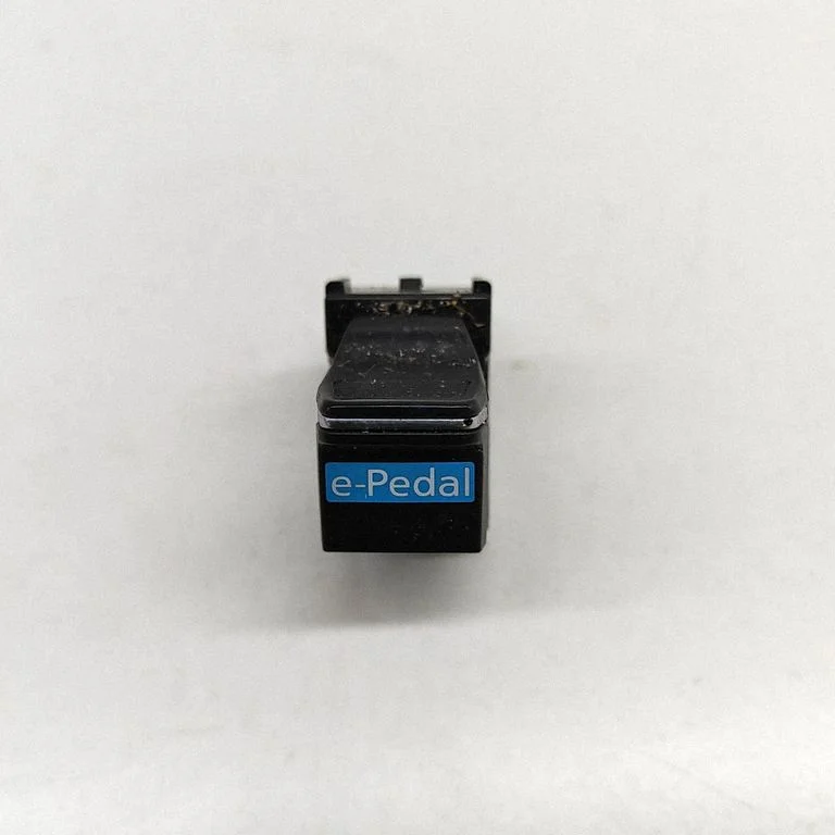 Other switches/knobs/shifts 251945SA0A