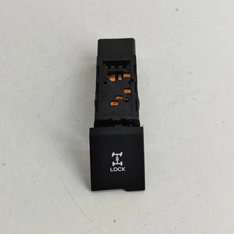 Citi slēdži/rokturi/pārslēdži 932402P900VA