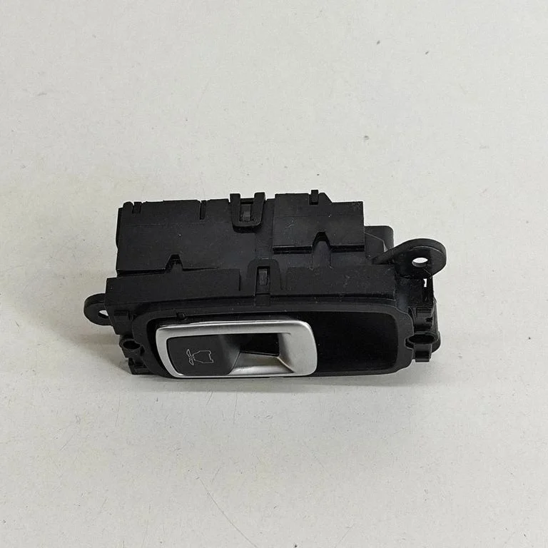 Other switches/knobs/shifts 103810702C