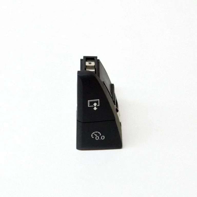 Citi slēdži/rokturi/pārslēdži 4G2927227