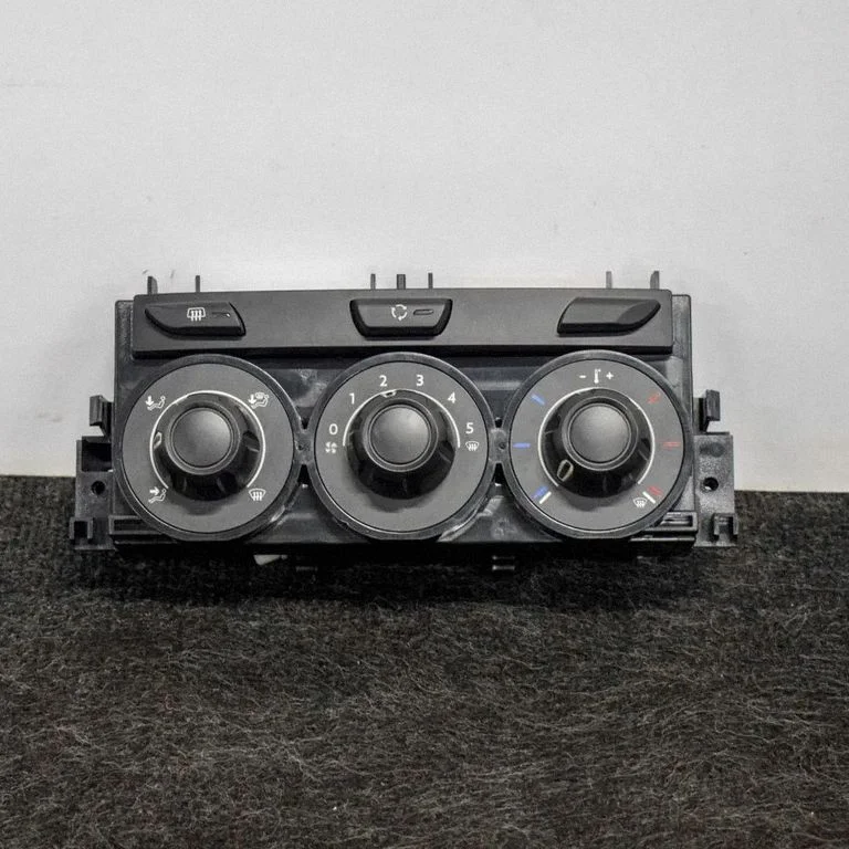 Interior fan control switch X8031002
