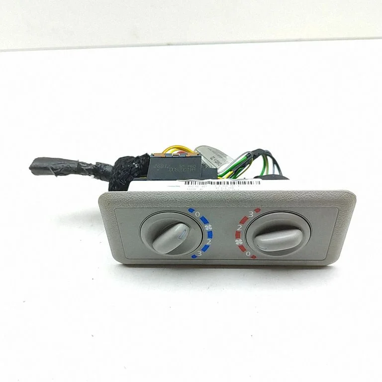 Salona ventilatora regulēšanas slēdzis 275108197R