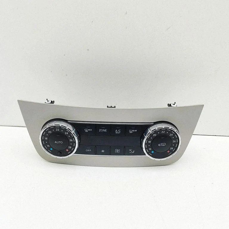 Salona ventilatora regulēšanas slēdzis A1669000106