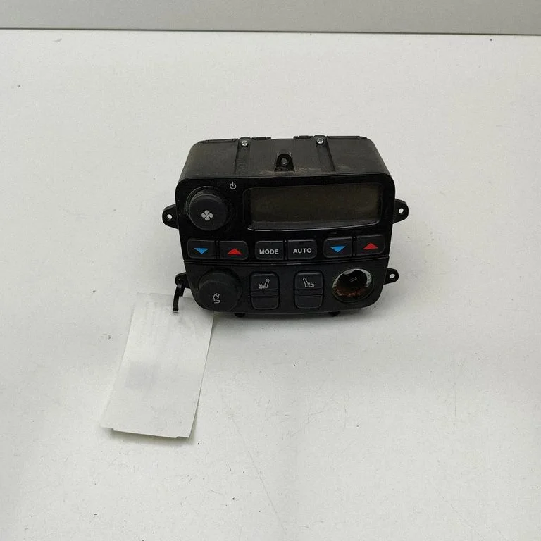 Salona ventilatora regulēšanas slēdzis MB1464309972