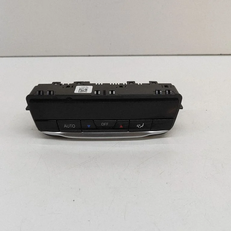 Salona ventilatora regulēšanas slēdzis 5A3BBF4