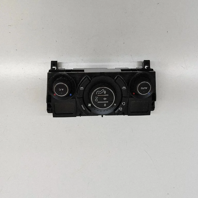 Salona ventilatora regulēšanas slēdzis A2C37822600