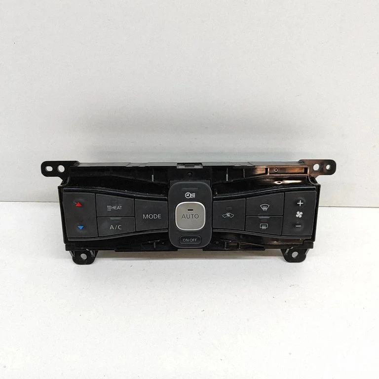 Interior fan control switch – Nissan Leaf II (ZE1) (2017-2025)