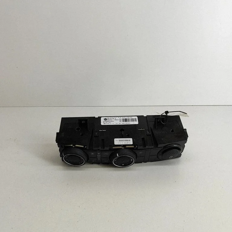 Interior fan control switch – Volkswagen Crafter (2006-2016)