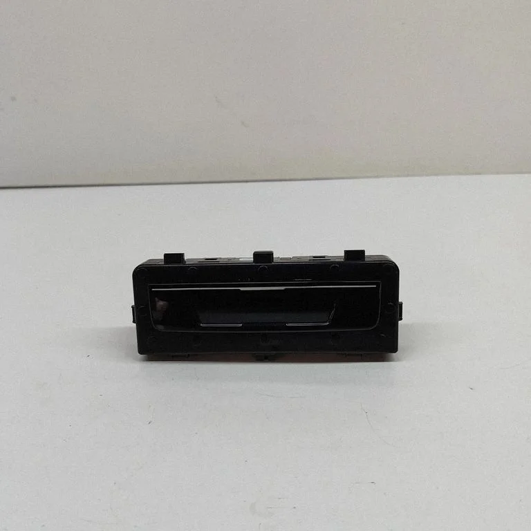 Interior fan control switch 11A907049