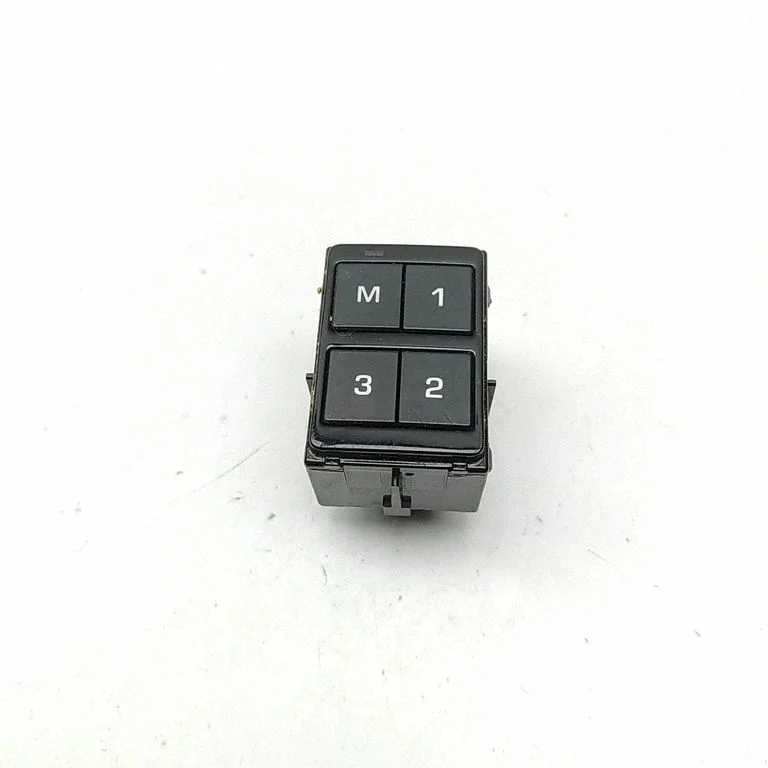 Sēdekļu regulēšanas slēdzis (-ži) GX7314776CC