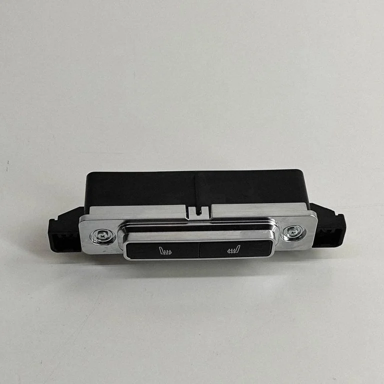 Sēdekļu apsildes slēdzis J9D318D687LB