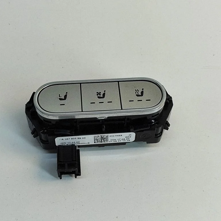 Seat heating switch A1679059900