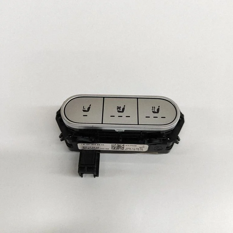Seat heating switch A1679059900