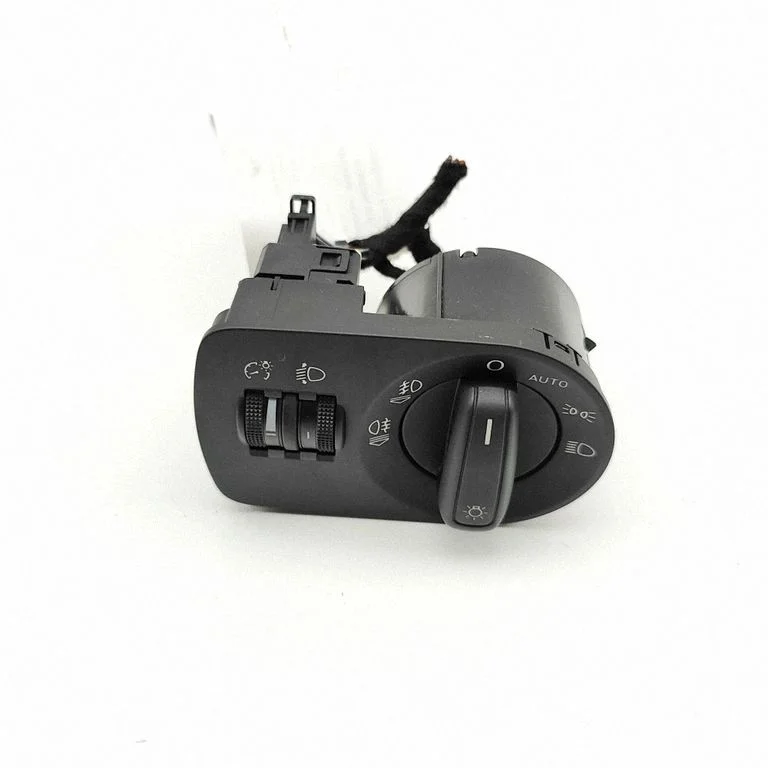 Light switch – Audi Q3 8U (2011-2016)