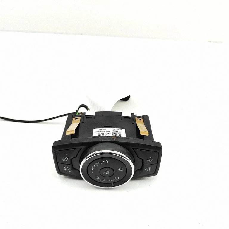 Light switch AV1T13D061AC