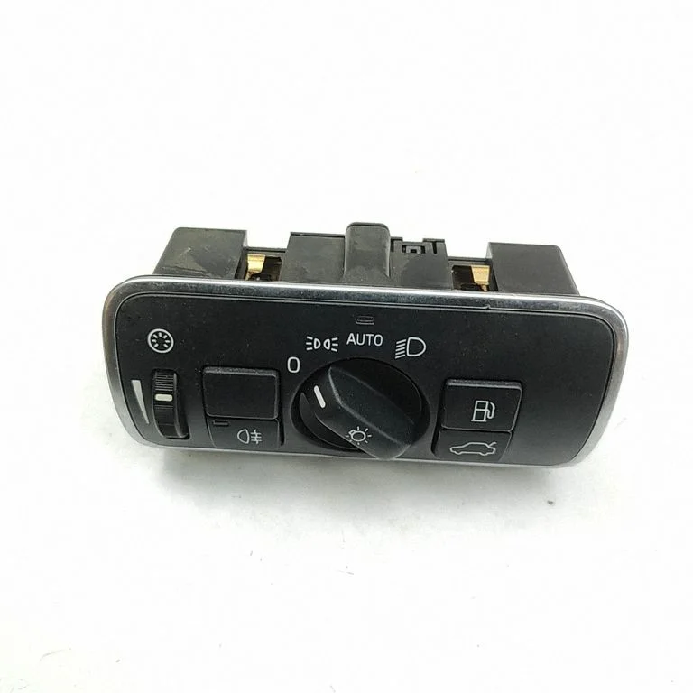 Gaismu slēdzis 31443839
