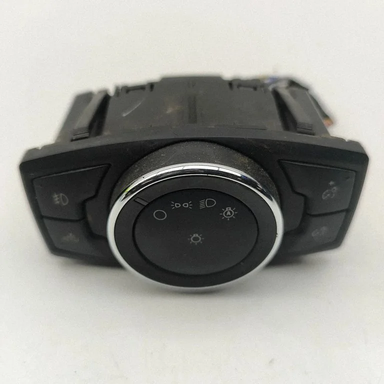 Light switch FL3T13D061BCW